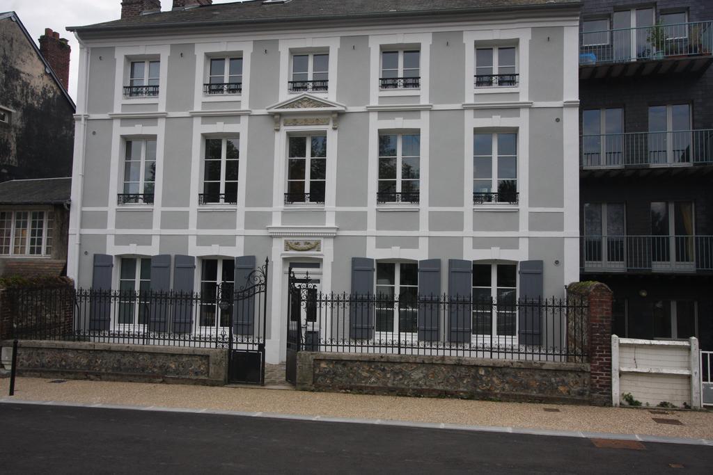 Appartements Du Clos Vorin Honfleur Exterior foto